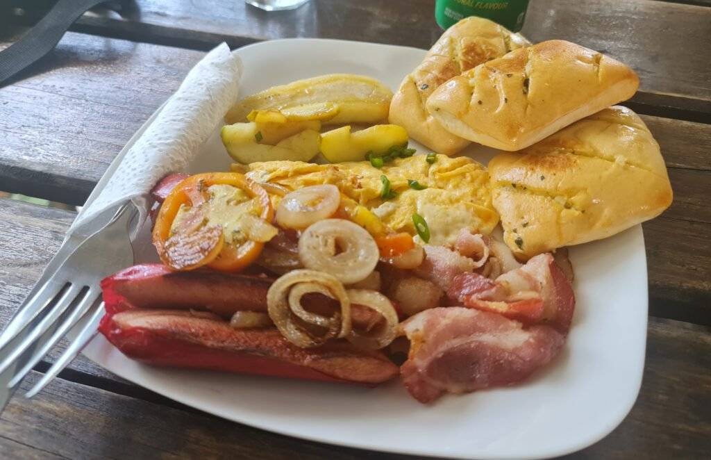 Breakfast plate served at Mommas harbourview 